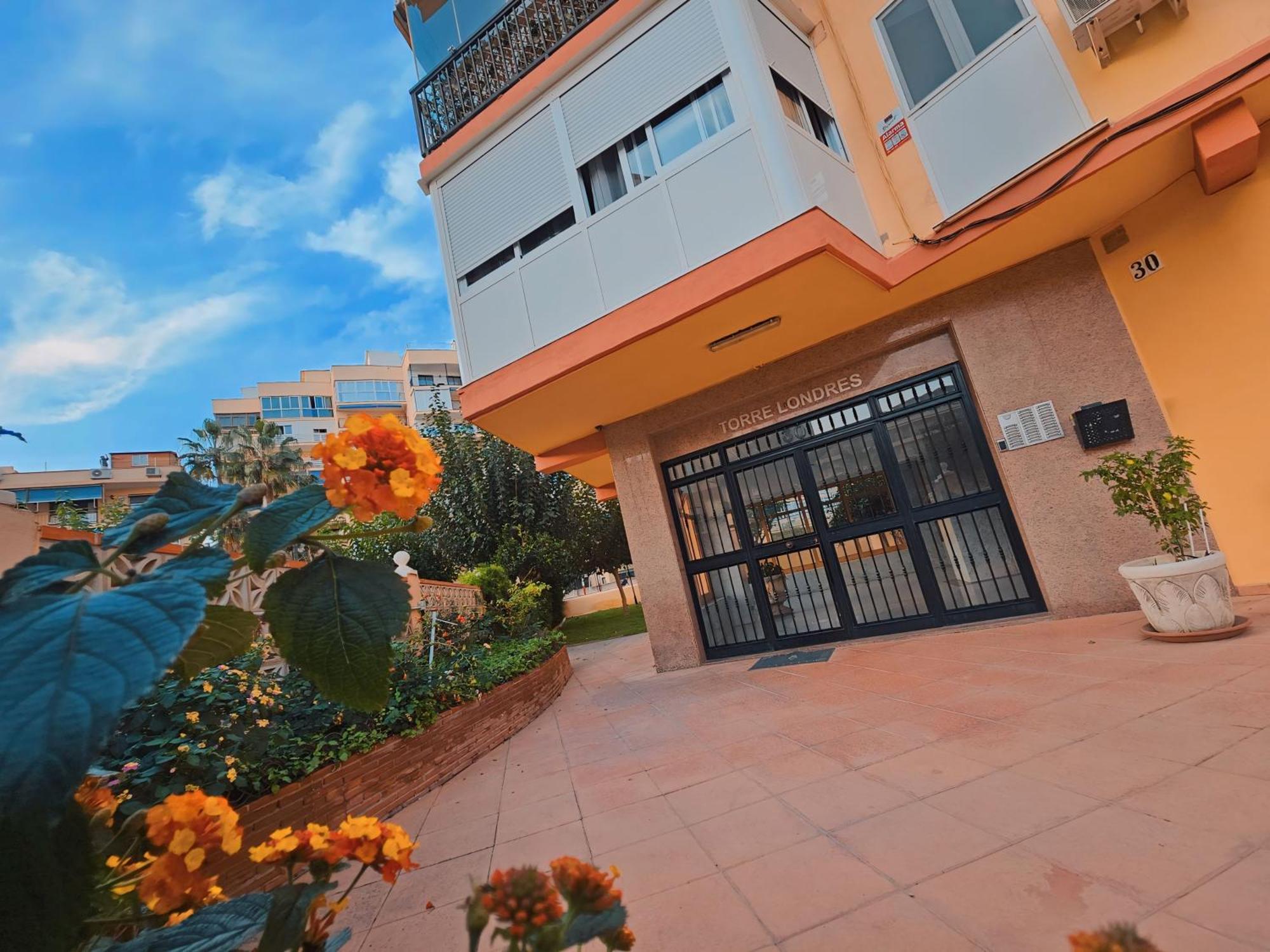 Apartamento Paseo Maritimo De Playamar Τορρεμολίνος Εξωτερικό φωτογραφία